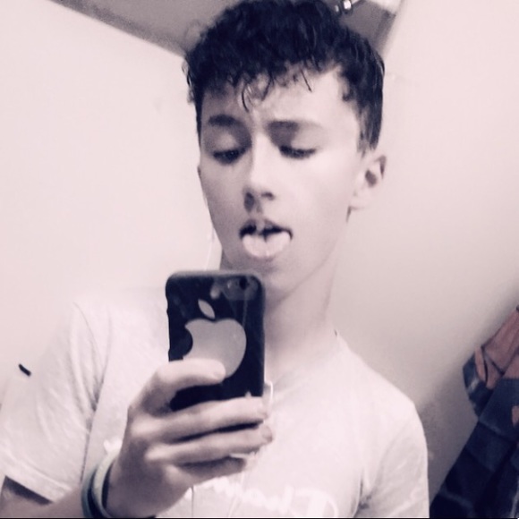 Meet your Posher, Devon - Picture 1 of 1